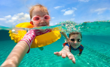 Nauka pływania dla dzieci i obozy sportowe